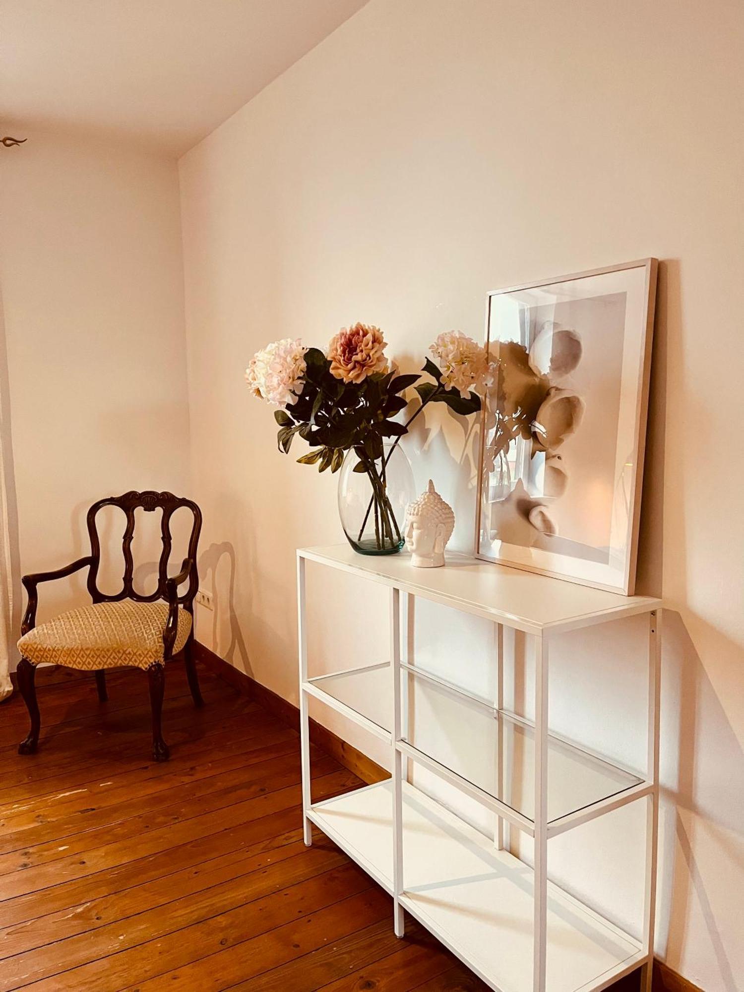 B E D & A G E D E S I G N -Extra Large- Wunderschoene Komplette Wohnung Mit Viel Platz & 4 Schlafzimmer B E D & A G E D E S I G N -Small- Wunderschoenes Zimmer Mit Bad Rechnungserstellung Fuer Geschaeftsreisende & Firmen Hunxe Exterior photo