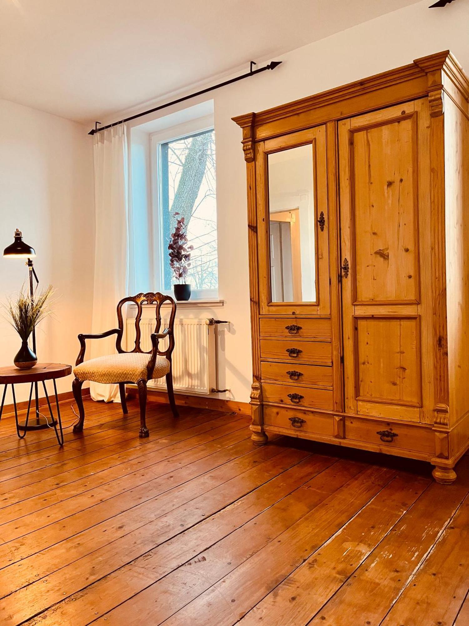 B E D & A G E D E S I G N -Extra Large- Wunderschoene Komplette Wohnung Mit Viel Platz & 4 Schlafzimmer B E D & A G E D E S I G N -Small- Wunderschoenes Zimmer Mit Bad Rechnungserstellung Fuer Geschaeftsreisende & Firmen Hunxe Exterior photo
