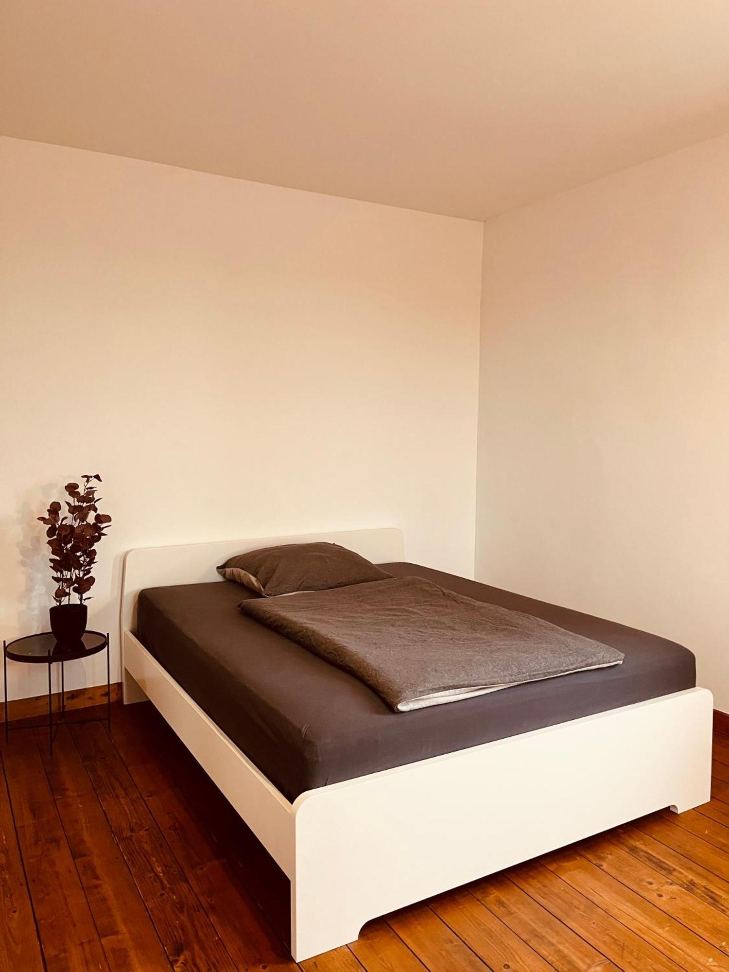 B E D & A G E D E S I G N -Extra Large- Wunderschoene Komplette Wohnung Mit Viel Platz & 4 Schlafzimmer B E D & A G E D E S I G N -Small- Wunderschoenes Zimmer Mit Bad Rechnungserstellung Fuer Geschaeftsreisende & Firmen Hunxe Exterior photo
