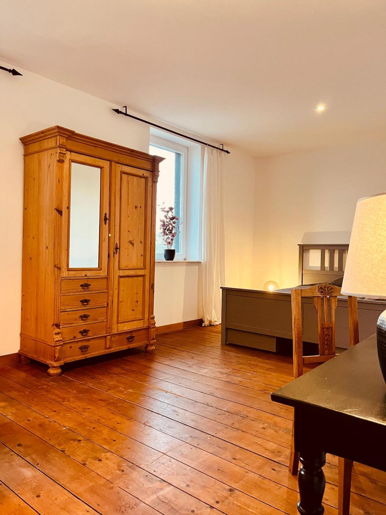 B E D & A G E D E S I G N -Extra Large- Wunderschoene Komplette Wohnung Mit Viel Platz & 4 Schlafzimmer B E D & A G E D E S I G N -Small- Wunderschoenes Zimmer Mit Bad Rechnungserstellung Fuer Geschaeftsreisende & Firmen Hunxe Exterior photo