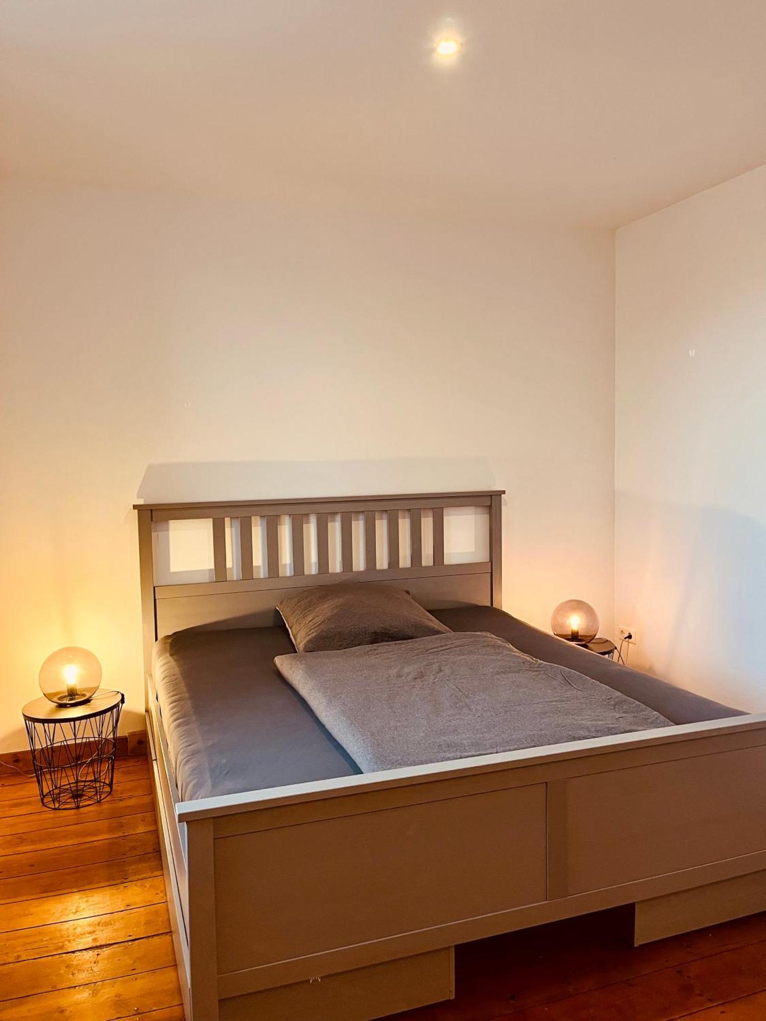B E D & A G E D E S I G N -Extra Large- Wunderschoene Komplette Wohnung Mit Viel Platz & 4 Schlafzimmer B E D & A G E D E S I G N -Small- Wunderschoenes Zimmer Mit Bad Rechnungserstellung Fuer Geschaeftsreisende & Firmen Hunxe Exterior photo