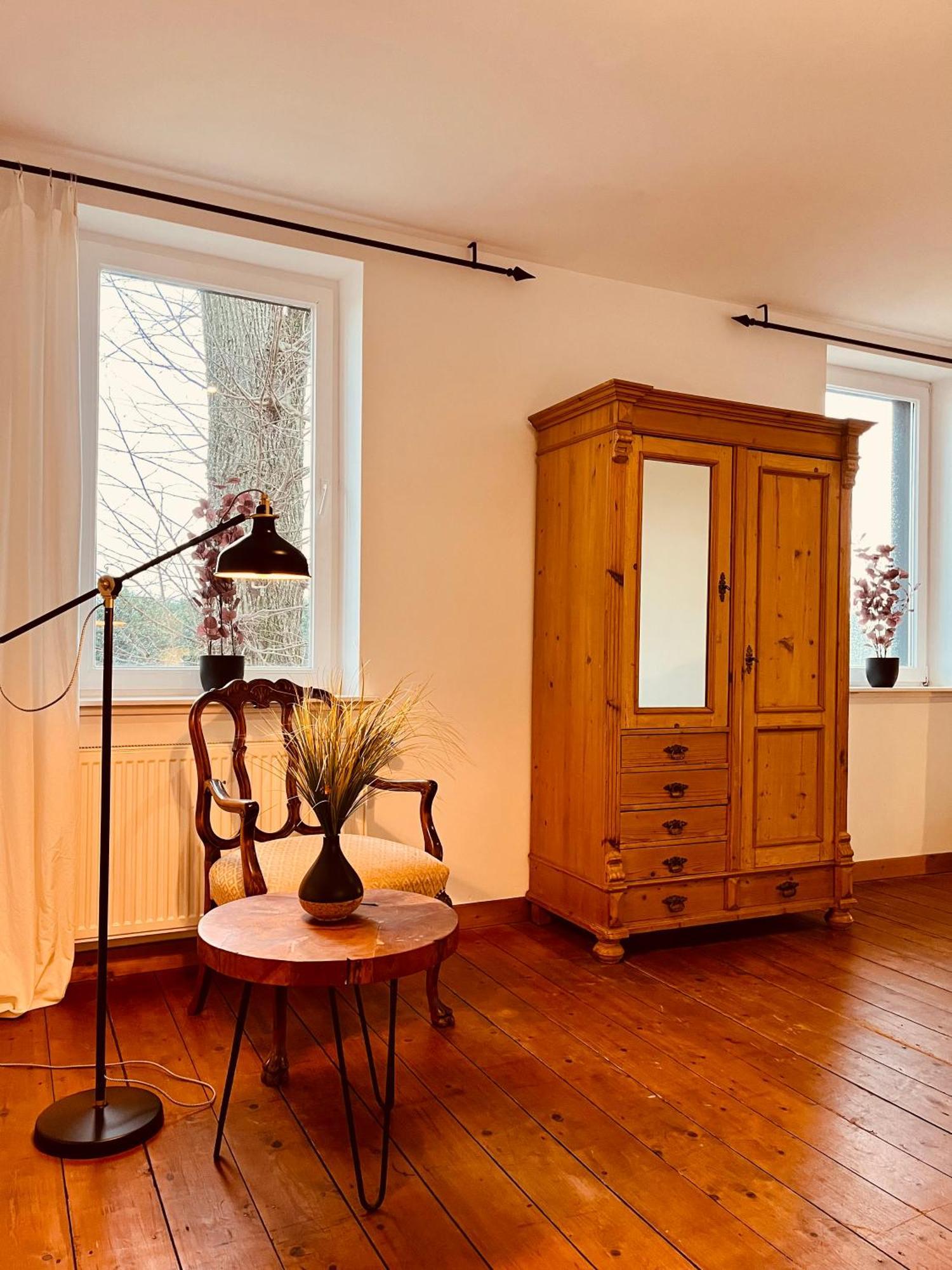 B E D & A G E D E S I G N -Extra Large- Wunderschoene Komplette Wohnung Mit Viel Platz & 4 Schlafzimmer B E D & A G E D E S I G N -Small- Wunderschoenes Zimmer Mit Bad Rechnungserstellung Fuer Geschaeftsreisende & Firmen Hunxe Exterior photo