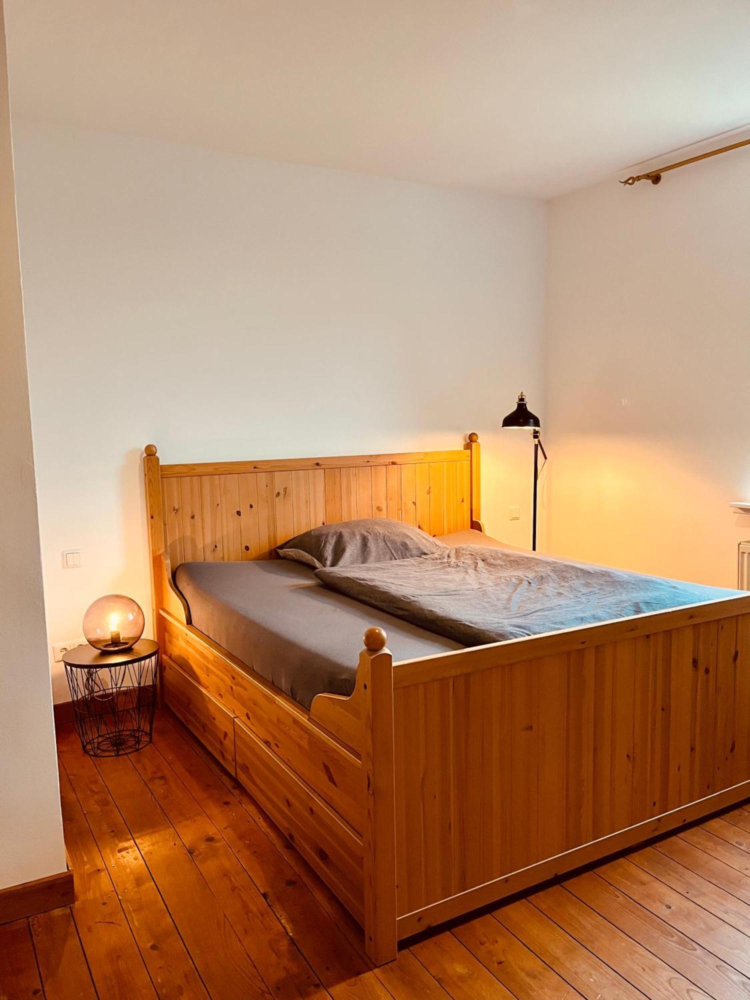 B E D & A G E D E S I G N -Extra Large- Wunderschoene Komplette Wohnung Mit Viel Platz & 4 Schlafzimmer B E D & A G E D E S I G N -Small- Wunderschoenes Zimmer Mit Bad Rechnungserstellung Fuer Geschaeftsreisende & Firmen Hunxe Exterior photo