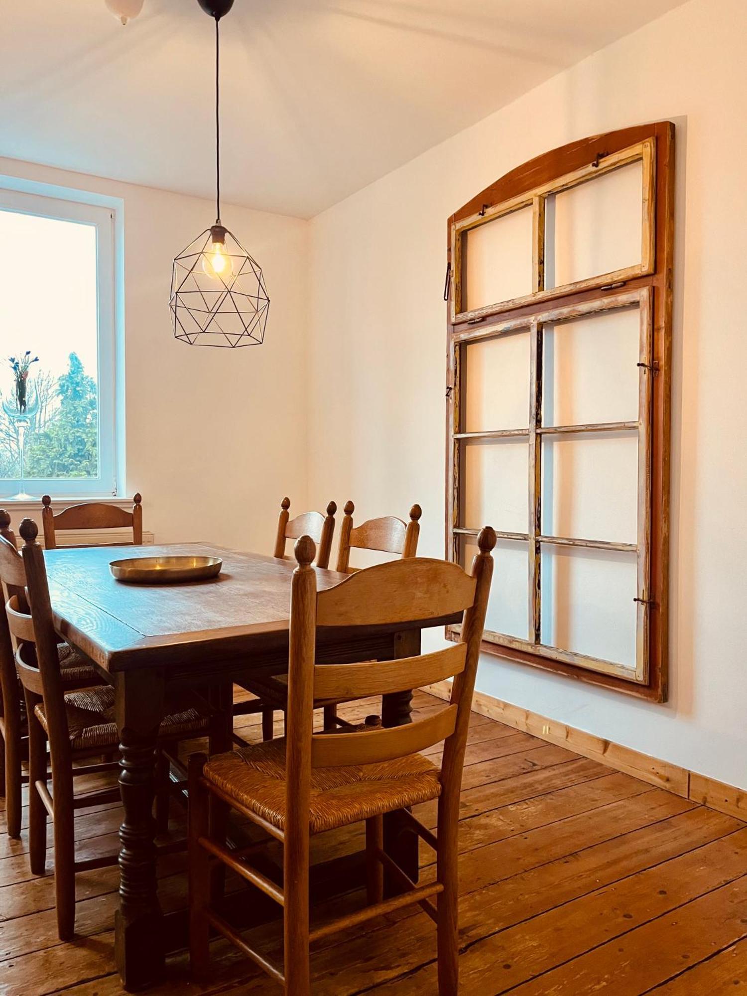 B E D & A G E D E S I G N -Extra Large- Wunderschoene Komplette Wohnung Mit Viel Platz & 4 Schlafzimmer B E D & A G E D E S I G N -Small- Wunderschoenes Zimmer Mit Bad Rechnungserstellung Fuer Geschaeftsreisende & Firmen Hunxe Exterior photo